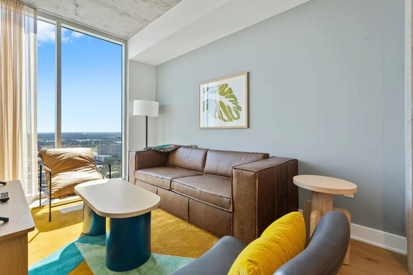 Modern 1Br Condo On Rainey St With Pool And Views Austin Bagian luar foto