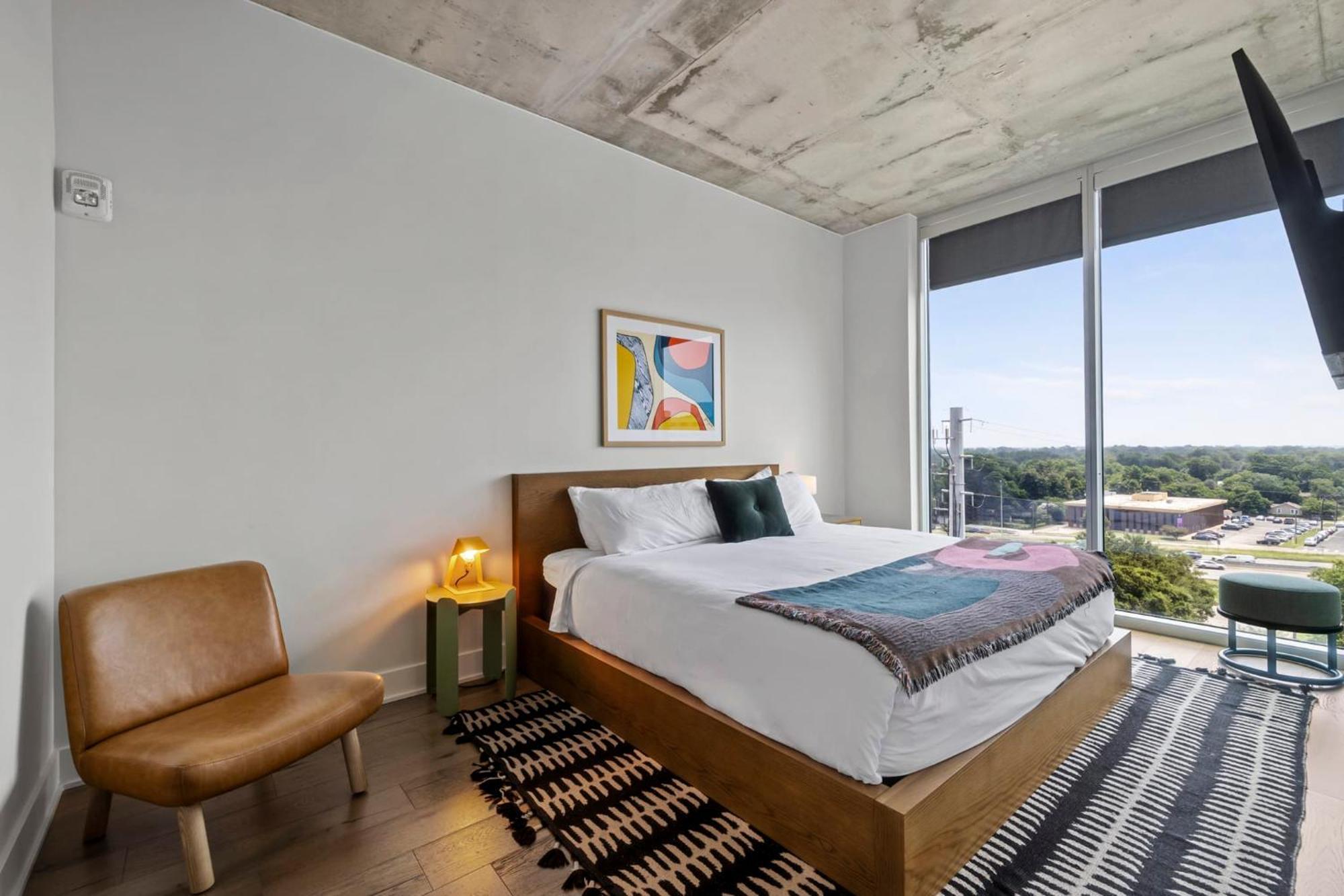 Modern 1Br Condo On Rainey St With Pool And Views Austin Bagian luar foto