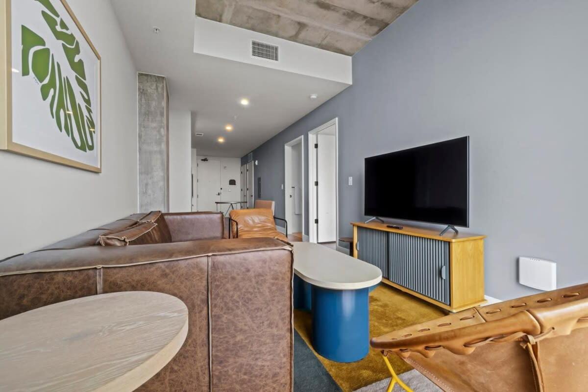 Modern 1Br Condo On Rainey St With Pool And Views Austin Bagian luar foto